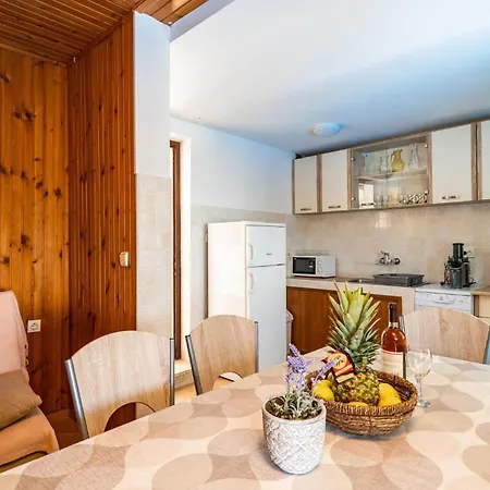 Stunning In With Wifi Slano