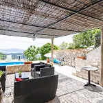 Vakantiehuis Two-Bedroom Holiday Home in Slano *