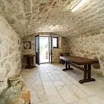 Two-Bedroom Holiday Home in Slano Vakantiehuis Slano