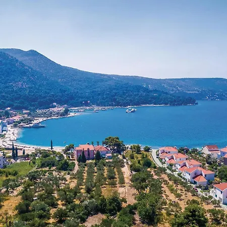 Сasa de vacaciones Stunning In With Wifi Slano