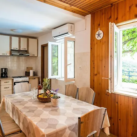 Ferienhaus Stunning In With Wifi Slano